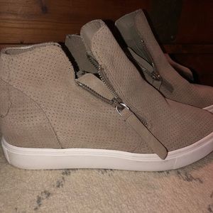 Steve Madden Caliber